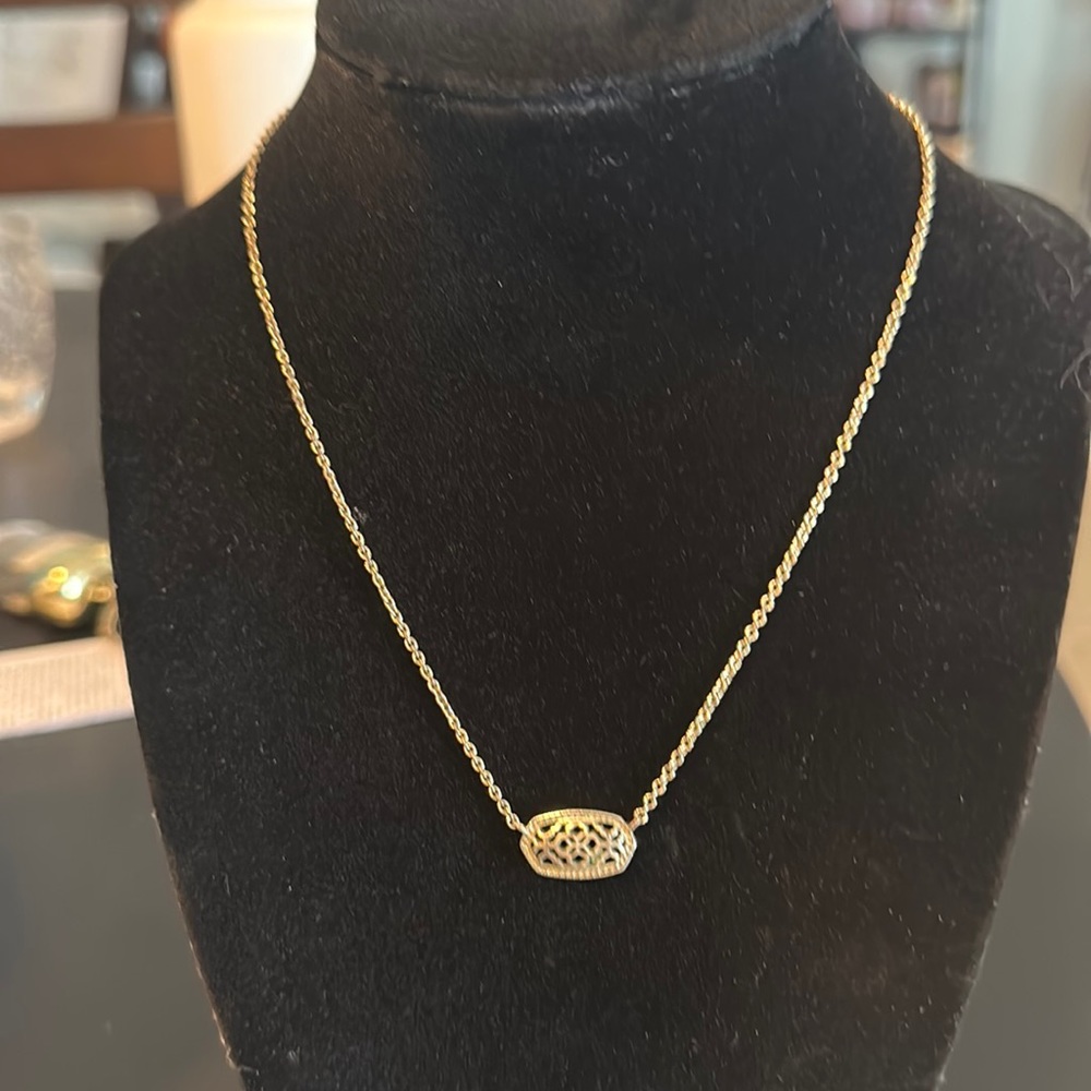 Kendra Scott gold necklace